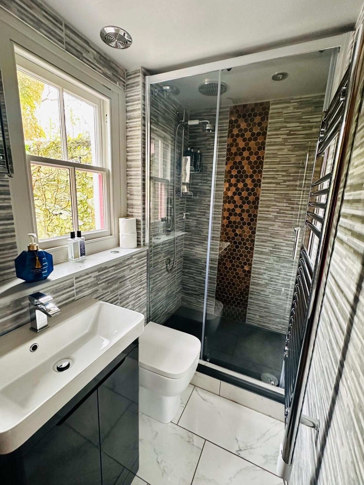 Tiny Romantic Retreat With Hot Tub On A Country Estate Near Cardigan Bay In Eryri Snowdonia Llanbedr  Exterior foto
